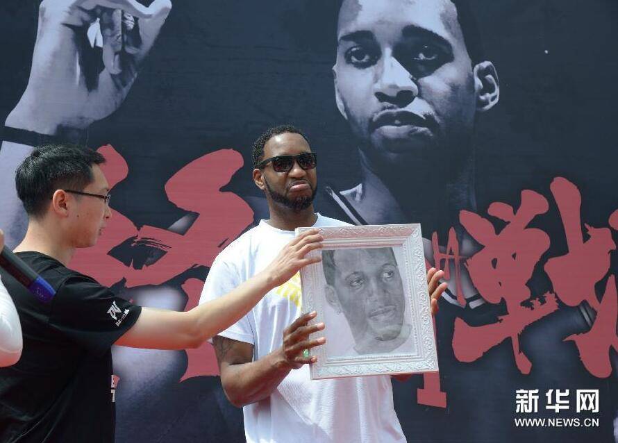 爱游戏-麦迪能顶替科比？小莫里斯：他不是科比 没那种心态