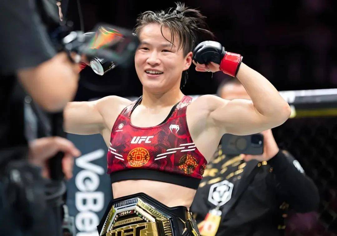 爱游戏体育首页-UFC世界冠军张伟丽，有新身份